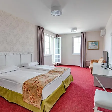 Glamping Alliance 4* Plovdiv