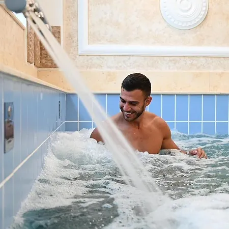 Glamping Alliance Hotel 4*