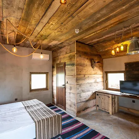 Glamping Alliance 4* Пловдив
