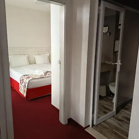 Хотел Glamping Alliance 4*